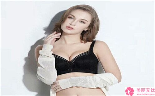 衢州廖翠仙口腔诊所价格价位表热门曝光一览-金属自锁托槽矫正案例