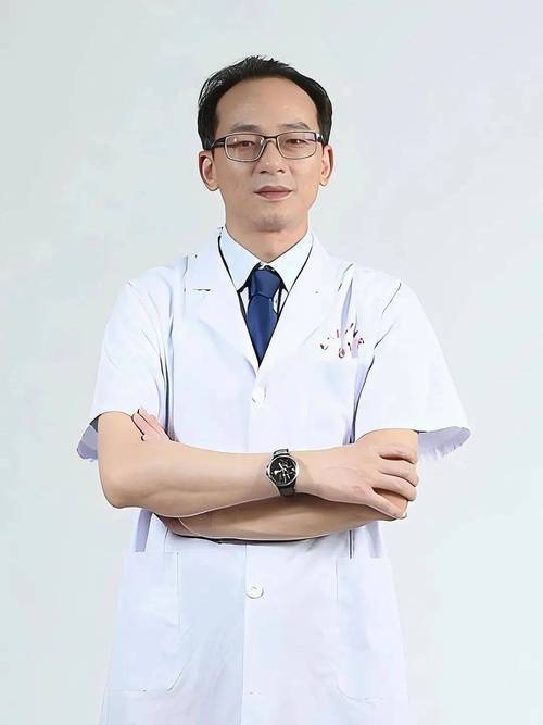 广州市牙科医院排名_广州广大口腔门诊部(荔湾院区)熊含颖_广州穗华口腔门诊部评价