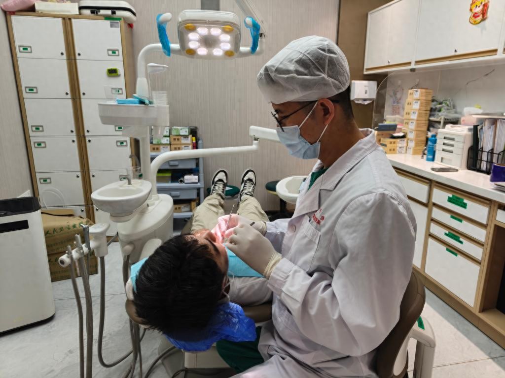 膳食对口腔健康的影响_口腔问题对全身健康的影响_中山大学附属口腔医院欧发荣